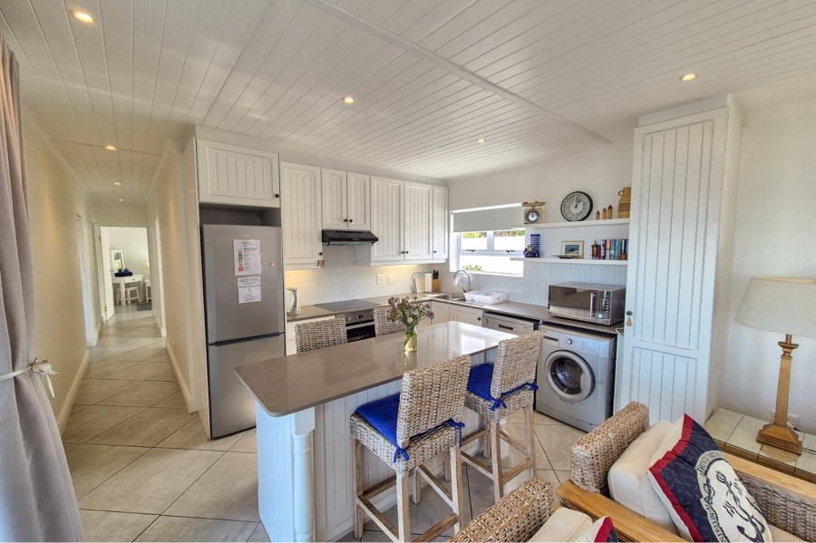 4 Bedroom Property for Sale in Oceanview Heights Western Cape